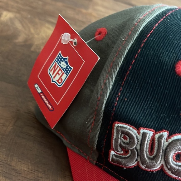 Tampa Bay Buccaneers toddler cap - Picture 2 of 5